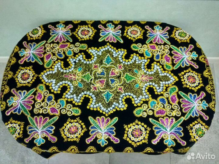 Узбекская бархатная скатерть