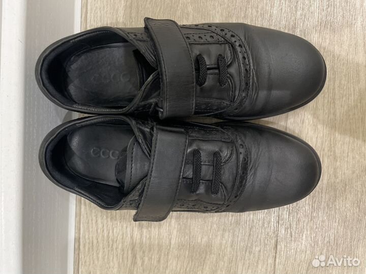 Продам детские туфли ecco 33 размер