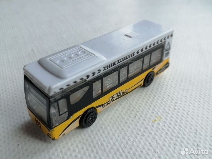 Машинка игрушка автобус пластмассовый 9 см