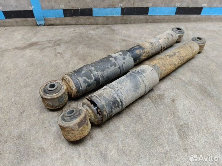 Амортизатор задний Opel Astra H (3D) 1.6 Z16XER