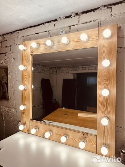 Гримерное зеркало с лампочками бу