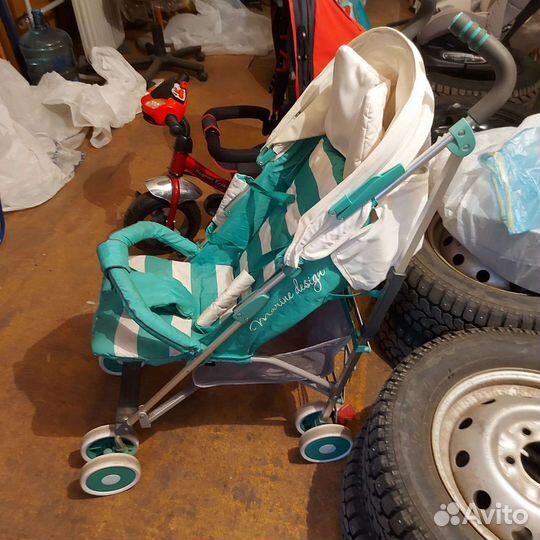Прогулочная коляска