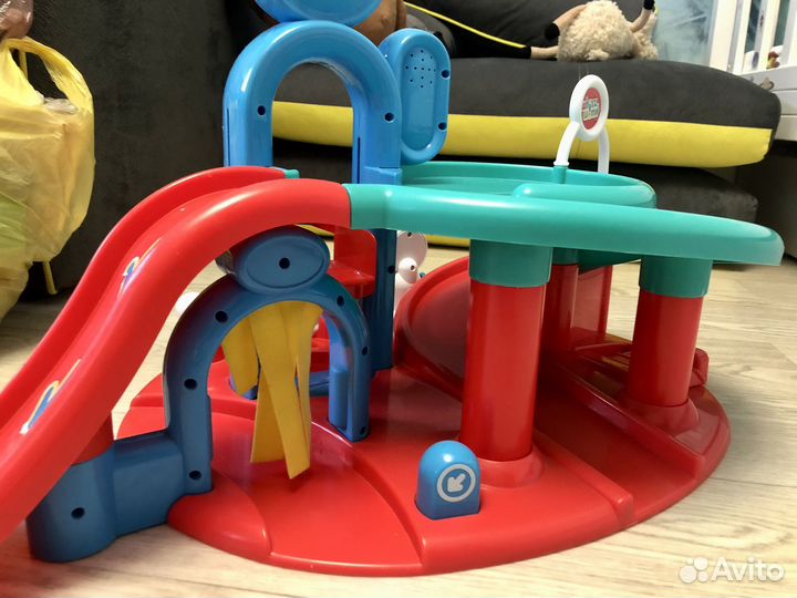 Трек парковка для машинок