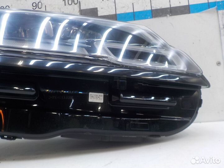 Фара правая Land Rover Range Rover Velar