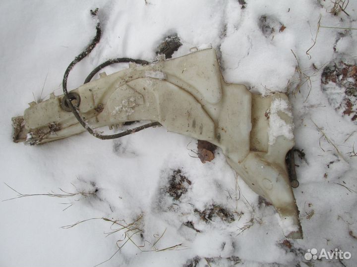 Бачок омывателя ford focus 2