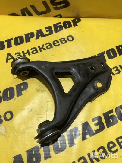 Рычаг левый Renault Symbol