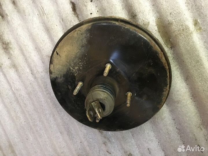 Усилитель тормозов вакуумный