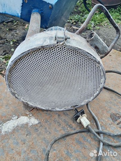 Зернодробилка