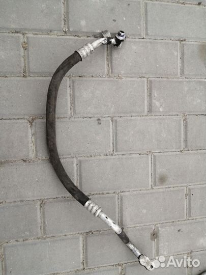 Трубка кондиционера Ауди а4 б8 8T0260701N