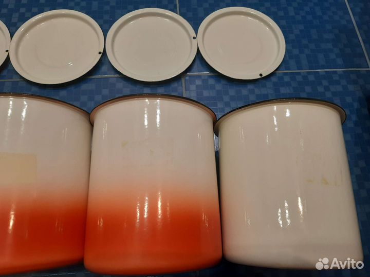 4 эмалированных бидона по 2,2 литра (металл)
