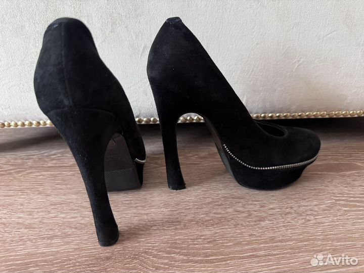 Туфли женские натур замша р35