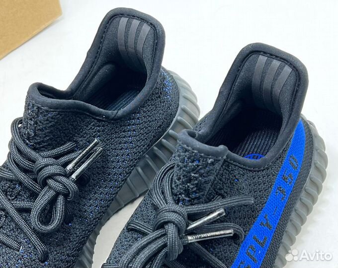 Кроссовки Adidas Yeezy 350 V2 Dazzling Blue