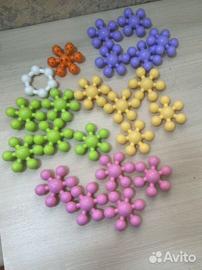 Детские развивающие игрушки