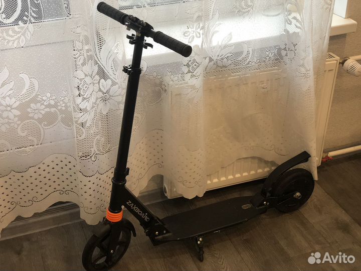 Электросамокат Zaxboard