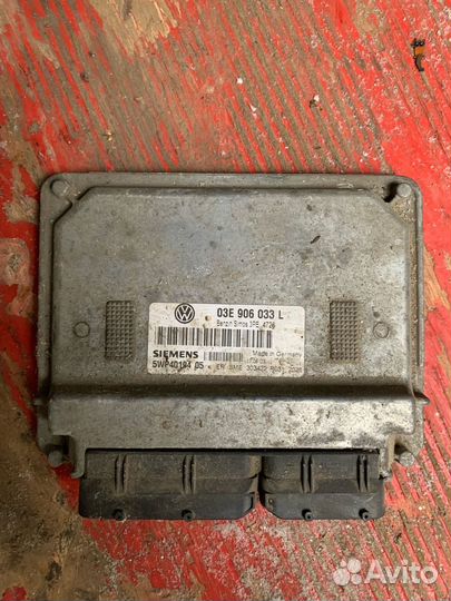 Блок управления 03E 906 033 L