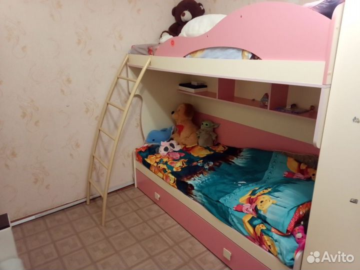 Двухъярусная кровать бу с 2-мя шкафами