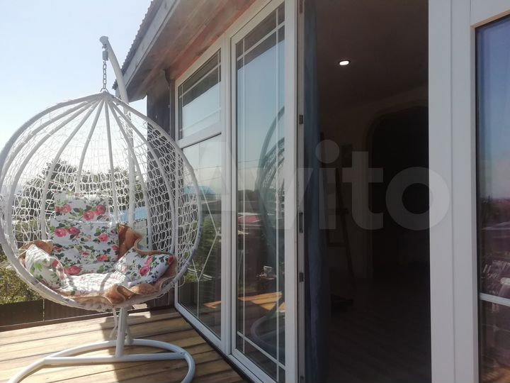 2-к. квартира, 55 м², 2/2 эт.