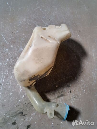 Бачок омывателя Honda Inspire