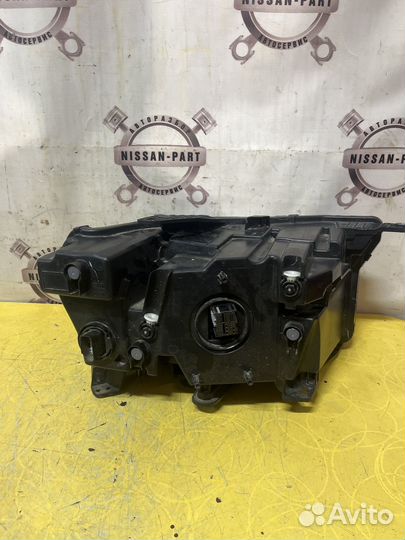 Jeep grand cherokee WL фара передняя левая