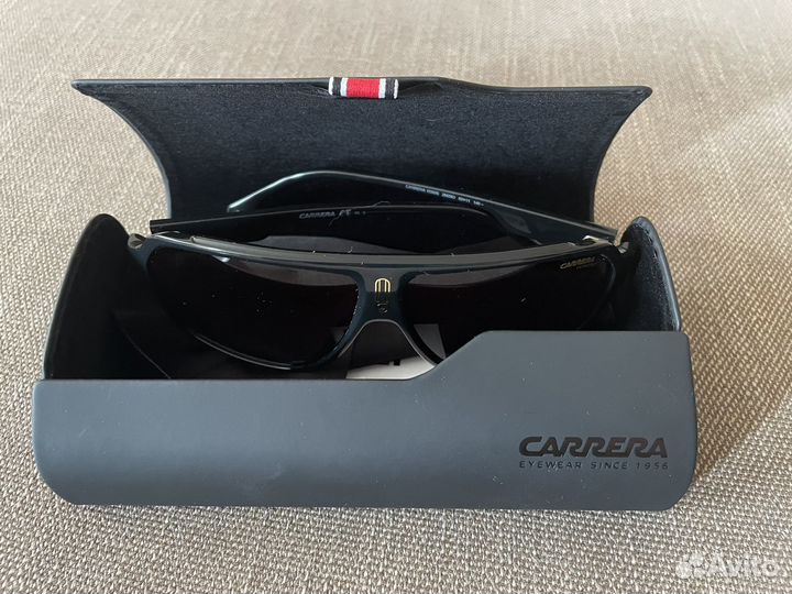 Солнцезащитные очки мужские Carrera