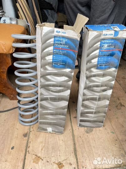 Пружина задней подвески 2110