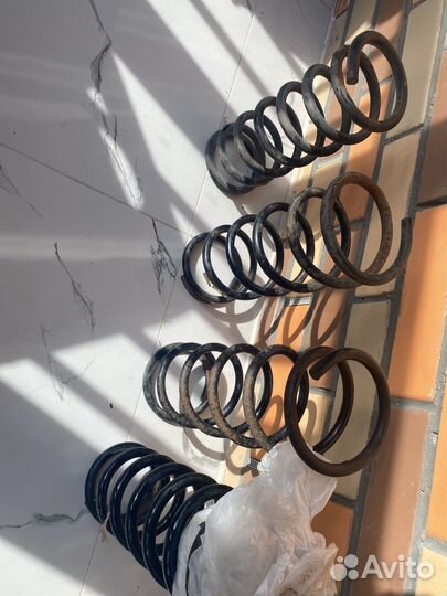 Toyota mark 2 90 в разборе (запчасти)