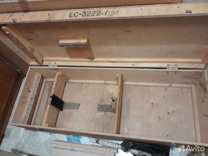 Сундук деревянный