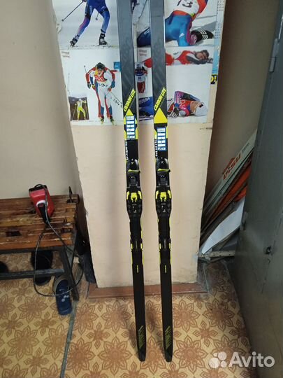 Гоночные беговые лыжи Fisher carbon lait 186