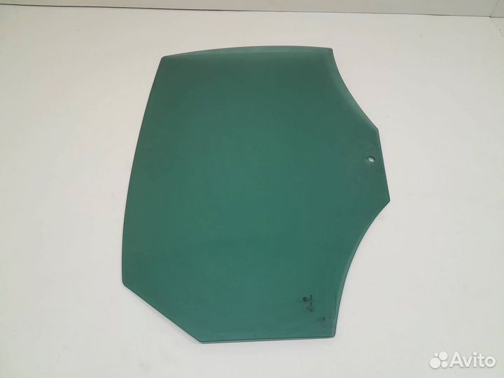 Стекло двери задней правой Volkswagen Polo MK5 201