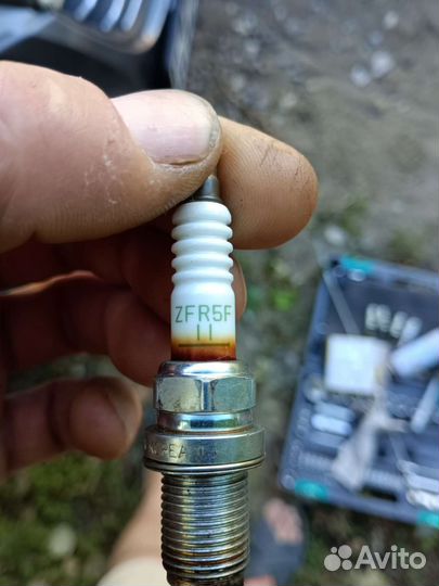 Свечи зажигания ngk lzkr6b10e