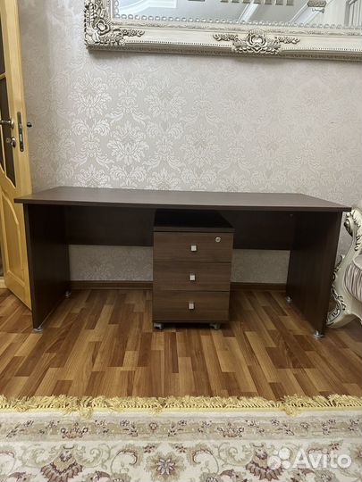 Тумба выкатная письменый стол