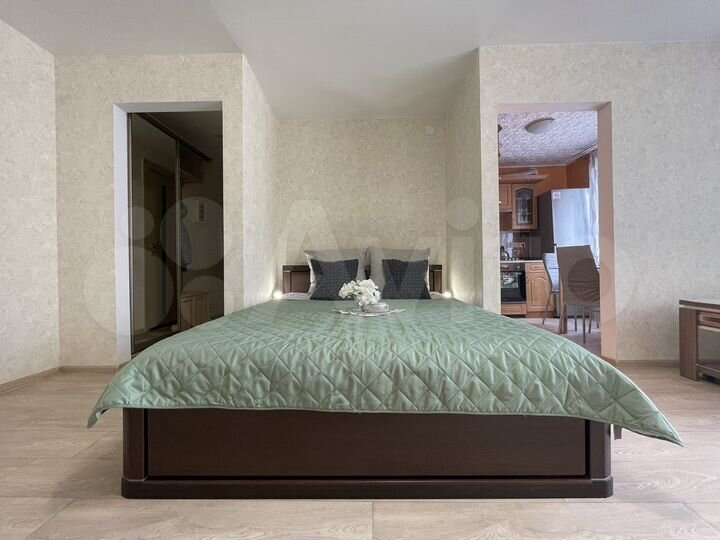 2-к. квартира, 55 м², 2/4 эт.