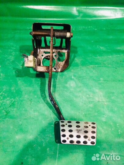 Педаль тормоза Chrysler 300C