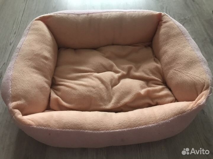 Лежанка для собак и кошек