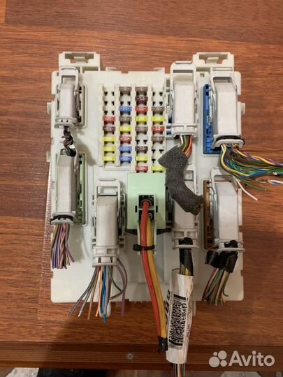 Монтажный блок на Ford Focus 3