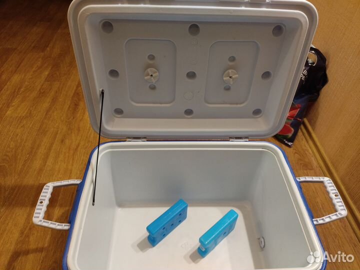 Термоконтейнер термобокс, холодильник Арктика