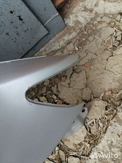 Крыло на тоету corolla 150