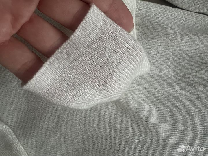 Джемпер со спущенными плечами 42-44