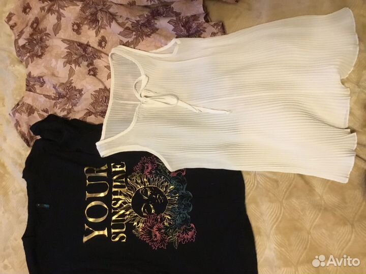 2 блузки и футболка размер 44-46