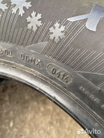 Michelin X-Ice North 3 215/65 R16