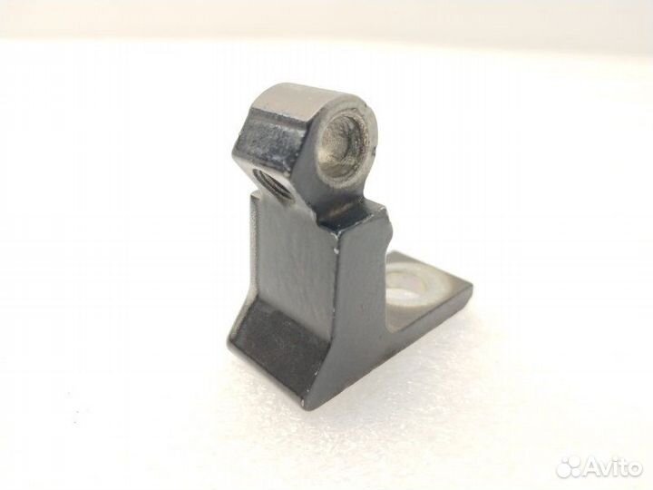 Петля двери передняя левая Volkswagen Tiguan 1 2.0