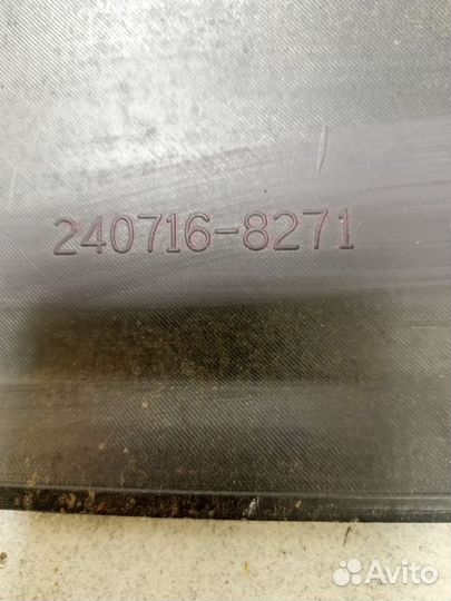 Молдинг двери передней левой