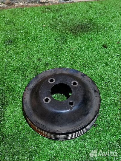 Шкиф помпы Mercedes m111