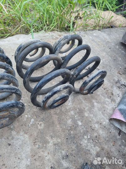 Пружины задние volkswagen transporter T3