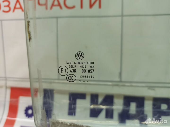 Стекло двери передней правой Volkswagen Caddy (2k)