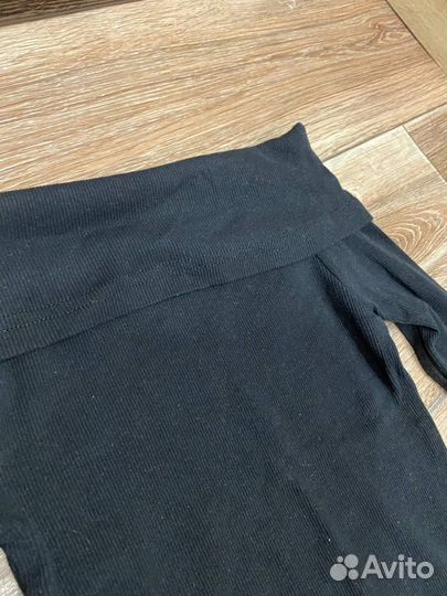 Лонгслив в рубчик с открытыми плечами