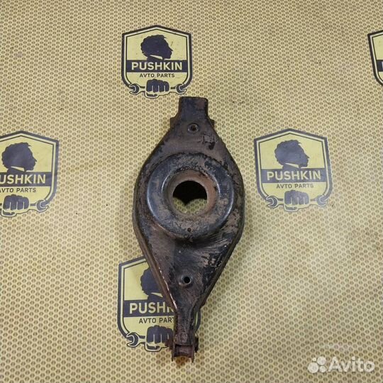 Рычаг задний правый Nissan Pathfinder