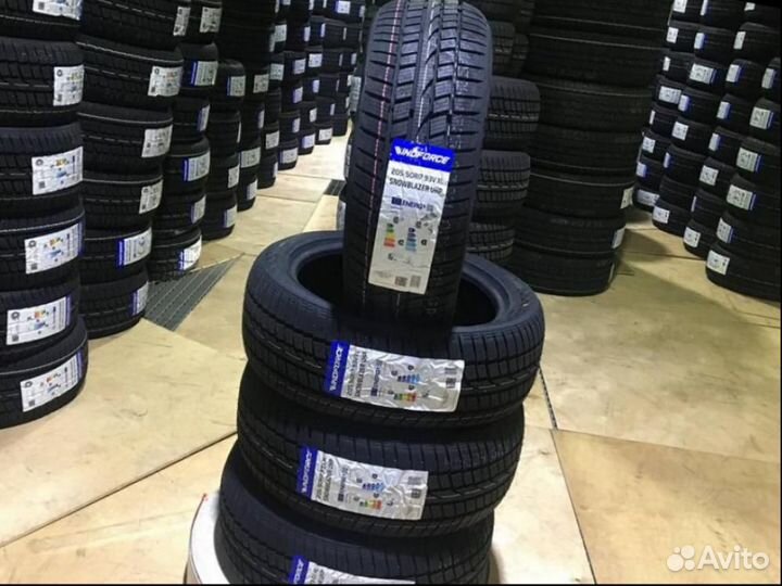 Windforce Snowblazer UHP 205/50 R17 93V