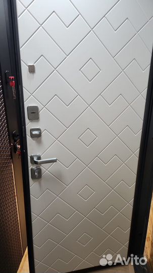 Дверь входная