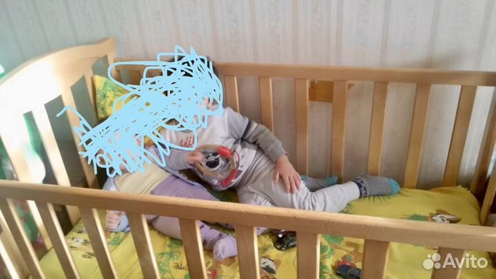 Детская кровать с маятником и ящиком с матрасом